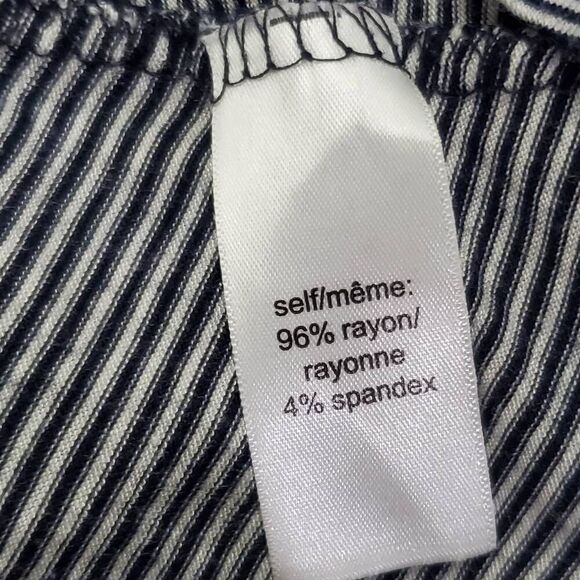 Maurices Black White Striped High Neck Sleeveless Tunic Top Size M Smocked Stret - Picture 7 of 8